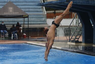 Entrenamientos en la Liga de Natación de Antioquia para el Campeonato Sudamericano en Argentina.