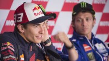 Marc Márquez en la rueda de prensa junto a Lorenzo y Rossi.