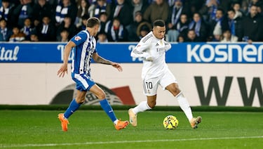 Recuperó Asencio, filtró Bellingham y rompió Mbappé. Exquisita la carrera del francés, internándose en el área local y finalizando con un disparo directo a la misma escuadra, imparable para Sivera. Brutal.