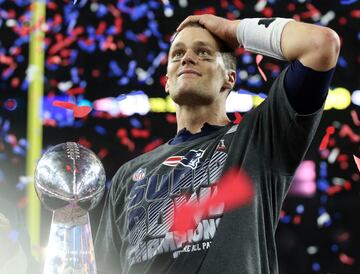 05/02/17. New England Patriots gana 34-28 a Atlanta Falcons. Quinto trofeo Vince Lombardi y cuarto MVP para Tomb Brady en un partido para la historia. Se juega por primera vez una prórroga en una Super Bowl y los Patriots realizan la mayor remontada en un