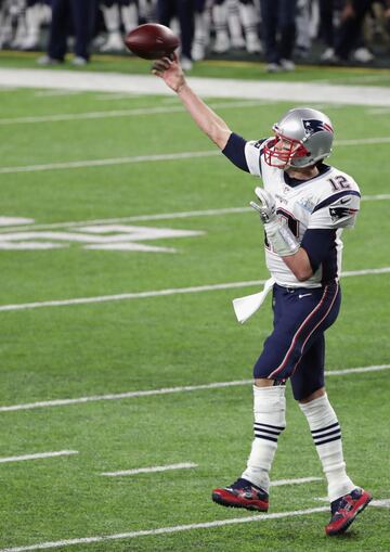 Las imágenes del primer anillo de Super Bowl de los Eagles