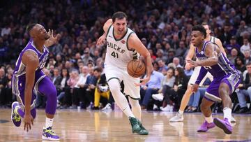 Feb 27, 2019; Sacramento, CA, USA; Milwaukee Bucks forward Nikola Mirotic (41) drives to the basket against the Sacramento Kings in the third quarter at the Golden 1 Center. Mandatory Credit: Cary Edmondson-USA TODAY Sports