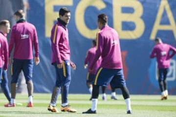 Barcelona’s front three score goals for fun. Well they also score them for pots of cash, but it seems they mostly do it for fun. They will too against Getafe, who are unlikely to trouble the league leader's goal in the Camp Nou. AS prediction: Barcelona w