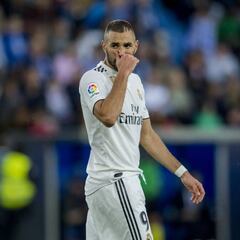Benzema, lesionado en los isquios: podría llegar al Clásico