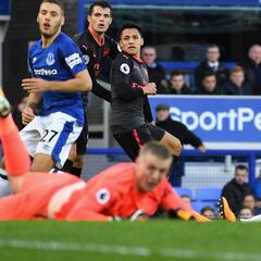 Alexis Sánchez cerró la paliza de Arsenal con un golazo