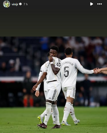 Vinicius paga la factura  