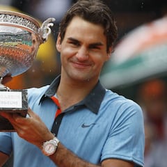 Federer no irá a Roland Garros, donde Nadal opta al décimo