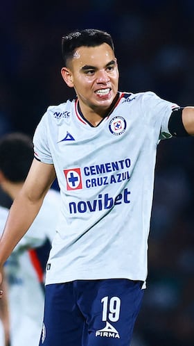Soccer Football - Liga MX - Pumas UNAM v Cruz Azul - Estadio Olimpico Universitario, Mexico City, Mexico - March 14, 2026 Cruz Azul's Carlos Rodriguez celebrates scoring their second goal REUTERS/Eloisa Sanchez