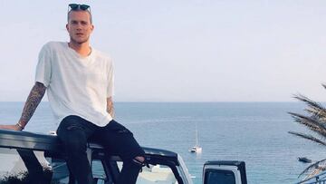 Loris Karius, de vacaciones en Grecia tras rechazar asistir al partido de la Champions