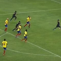 Es chileno, brilla en el fútbol africano y anotó el golazo de la fecha