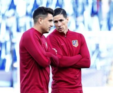 Giménez y Torres charlan durante el entrenamiento. 