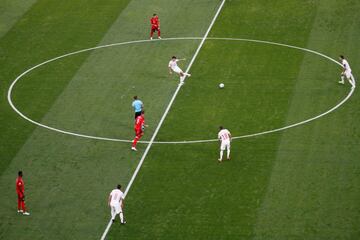 Pedri inicia el partido. 