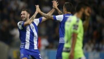 Lay&uacute;n marc&oacute; su segundo gol en la semana; ya hab&iacute;a anotado contra el Maccabi en Champions.