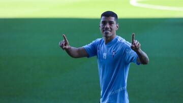 El lateral uruguayo Lucas Olaza, durante un entrenamiento del Celta.