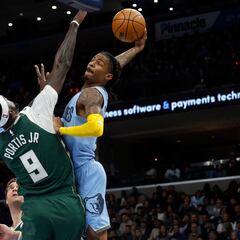 Morant and the Grizzlies sweep the Bucks to reign in the West
