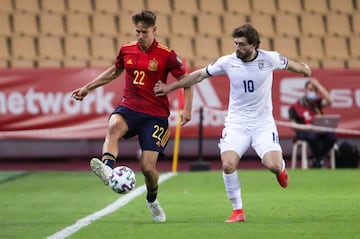 Dani Olmo, durante el España-Kosovo