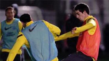 Ocho jugadores del filial en el entrenamiento del Barça