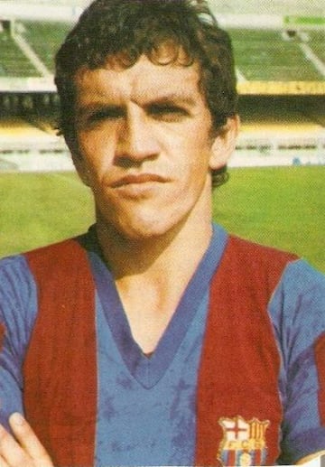 El argentino jugó en el Barcelona desde 1977 hasta 1982 y en el Mallorca entre 1982 y 1984.