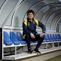 Idiakez rompe la carrera entre Depor y Saqués de triturar entrenadores