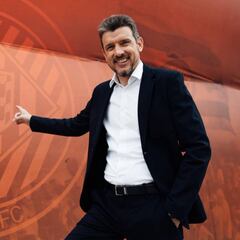 Unzué: “Acepto el reto de devolver al Girona a Primera”