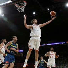 España tumbó a Rusia y brindó la medalla de bronce a Navarro