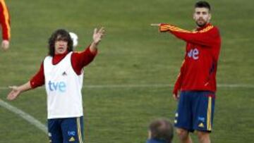 Puyol y Piqu&eacute;, en un entrenamiento con Espa&ntilde;a.