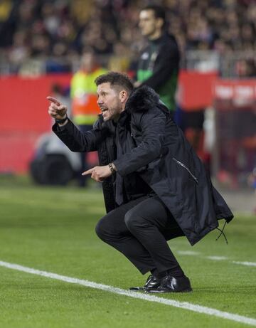 El entrenador argentino nunca ha salido despedido durante su carrera. Ha entrenado al Racing Club, Estudiantes de la Plata, River Plate, San Lorenzo, Catania, y actualmente entrena al Atlético de Madrid.