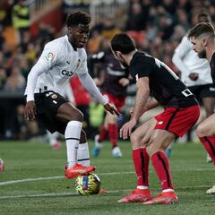 Yunus Musah completes move to AC Milan from Valencia