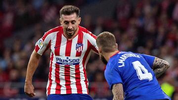 El volante mexicano sigue iniciando en la banca y sustituyó al minuto 67 a Ángel Correa, héroe del partido con dos goles.