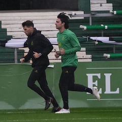 Grenier pisa el verde el día de puertas abiertas