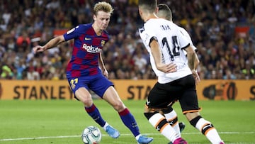 De Jong, ante el valencia.