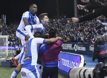 1-1. Siovas celebró el gol del empate.