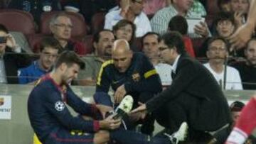 Piqué sufrió la lesión ante el Spartak. Cuando fue atendido en la banda se dio cuenta de que la lesión podría ser seria.