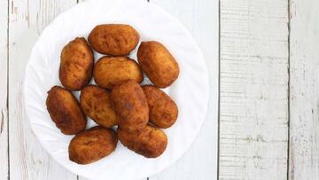 Croquetas caseras y de todo tipo? Este resutante las prepara de manera muy original