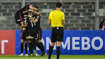 ArgentinaxB4s River Plate players celebrates after scoring a goal during their Copa Libertadores football match at the Monumental stadium in Santiago, Chile, on April 24, 2019. (Photo by MARTIN BERNETTI / AFP)