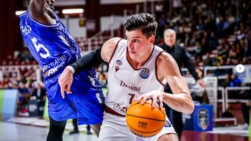 Amar Alibegovic, durante un partido de Champions con el Trapani.