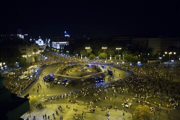 Los aficionados del Real Madrid celebraron título en La Cibeles.