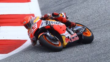 Marc Marquez tumba la Honda en el Red Bull Ring.