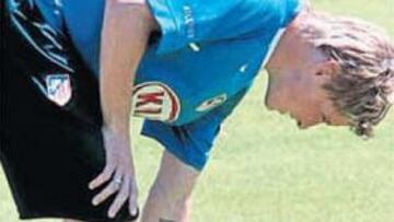 <b>DOLORIDO. </b>Este es el momento en el que Torres se resiente.