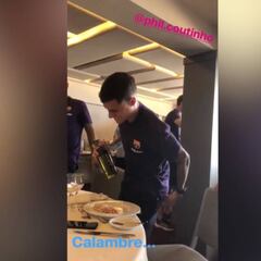 Vacile épico de Piqué a Coutinho: ¡le puso palillos en la silla!