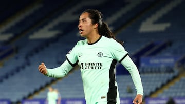 Mayra Ramírez, imparable: Golazo en victoria de Chelsea ante Leicester