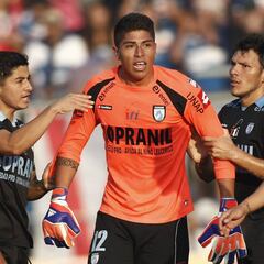 Cortés, el arquero más joven que juega en Primera División