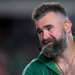 Jason Kelce se burla de la nueva propuesta de Packers: “Yo también querría prohibirlo si lo hiciéramos fatal”