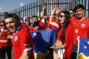 Belleza y color en la previa del duelo eliminatorio de la Roja