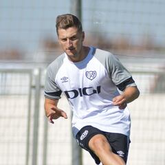 Balliu: "Estoy muy feliz por esta oportunidad de jugar en Primera"