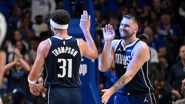 Klay Thompson y Luka Doncic -