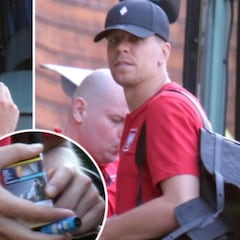 Cazan a Szczesny fumando, un hábito que marcó su carrera