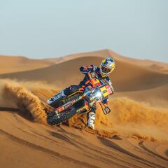 Price se lleva la primera victoria con Barreda, cuarto