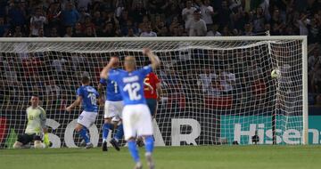 2-1. Federico Chiesa marcó el segundo gol.