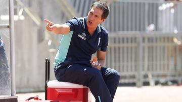 Futbol, Futbol, Santiago Wanderers vs Universidad Catolica. 
 Tercera fecha, campeonato de Clausura 2016/17.
 El entrenador de Universidad Catolica Mario Salas durante el partido de primera division disputado contra Santiago Wanderers en el estadio Elias 